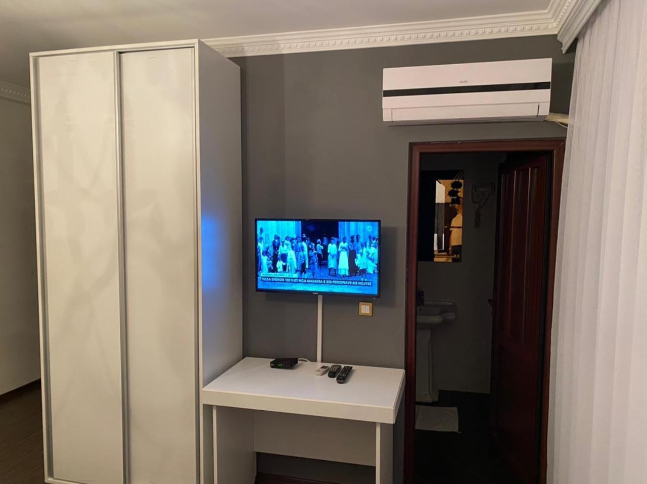 Hotel Adria Prisztina Zewnętrze zdjęcie