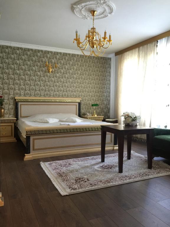 Hotel Adria Prisztina Zewnętrze zdjęcie