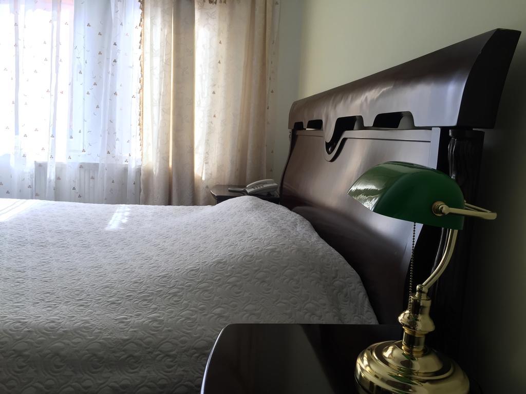 Hotel Adria Prisztina Zewnętrze zdjęcie