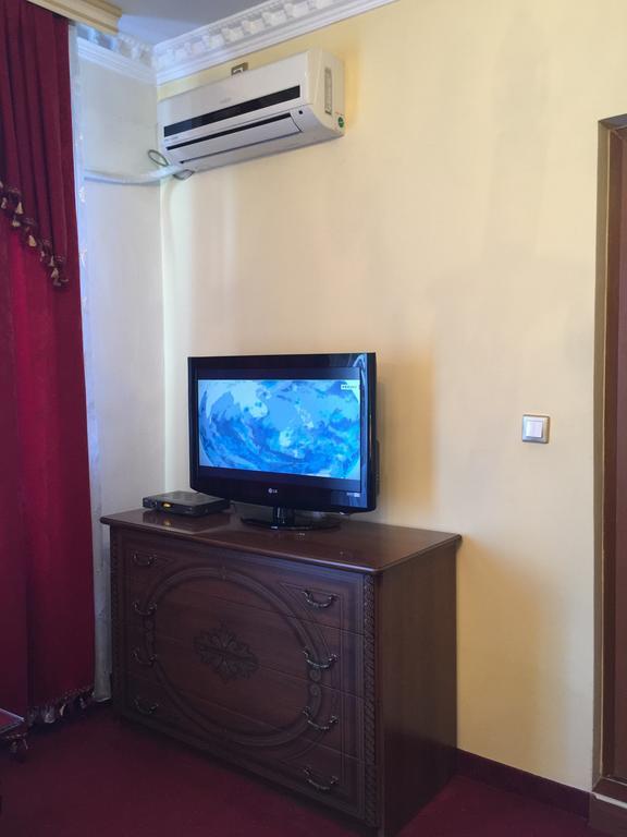 Hotel Adria Prisztina Zewnętrze zdjęcie