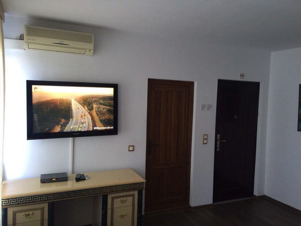 Hotel Adria Prisztina Zewnętrze zdjęcie