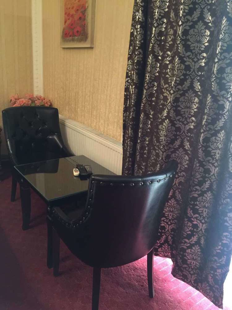 Hotel Adria Prisztina Zewnętrze zdjęcie