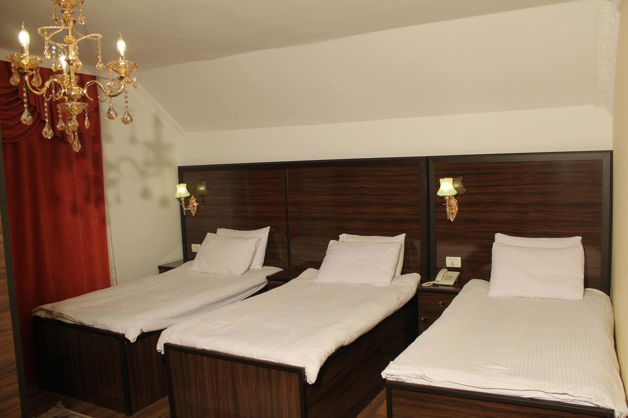 Hotel Adria Prisztina Zewnętrze zdjęcie