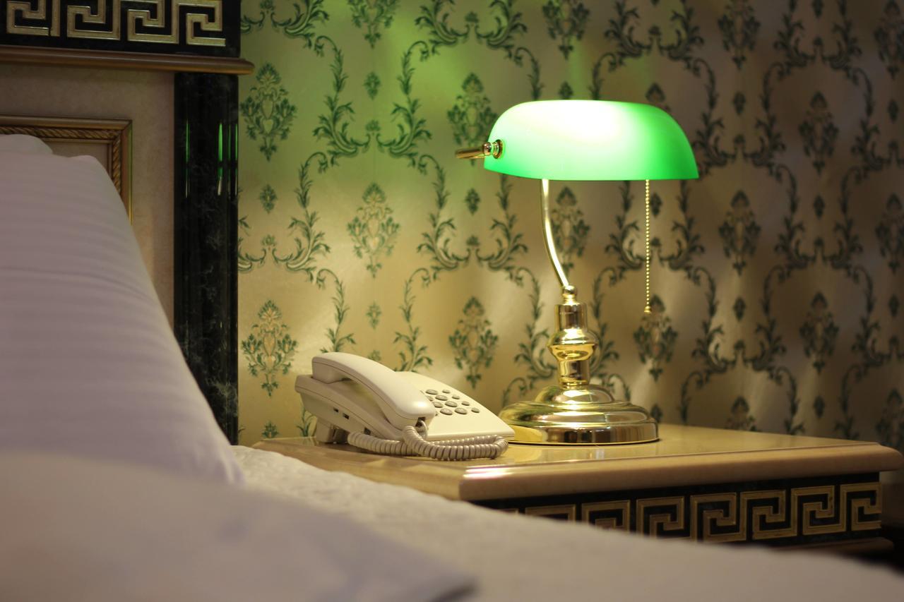Hotel Adria Prisztina Zewnętrze zdjęcie