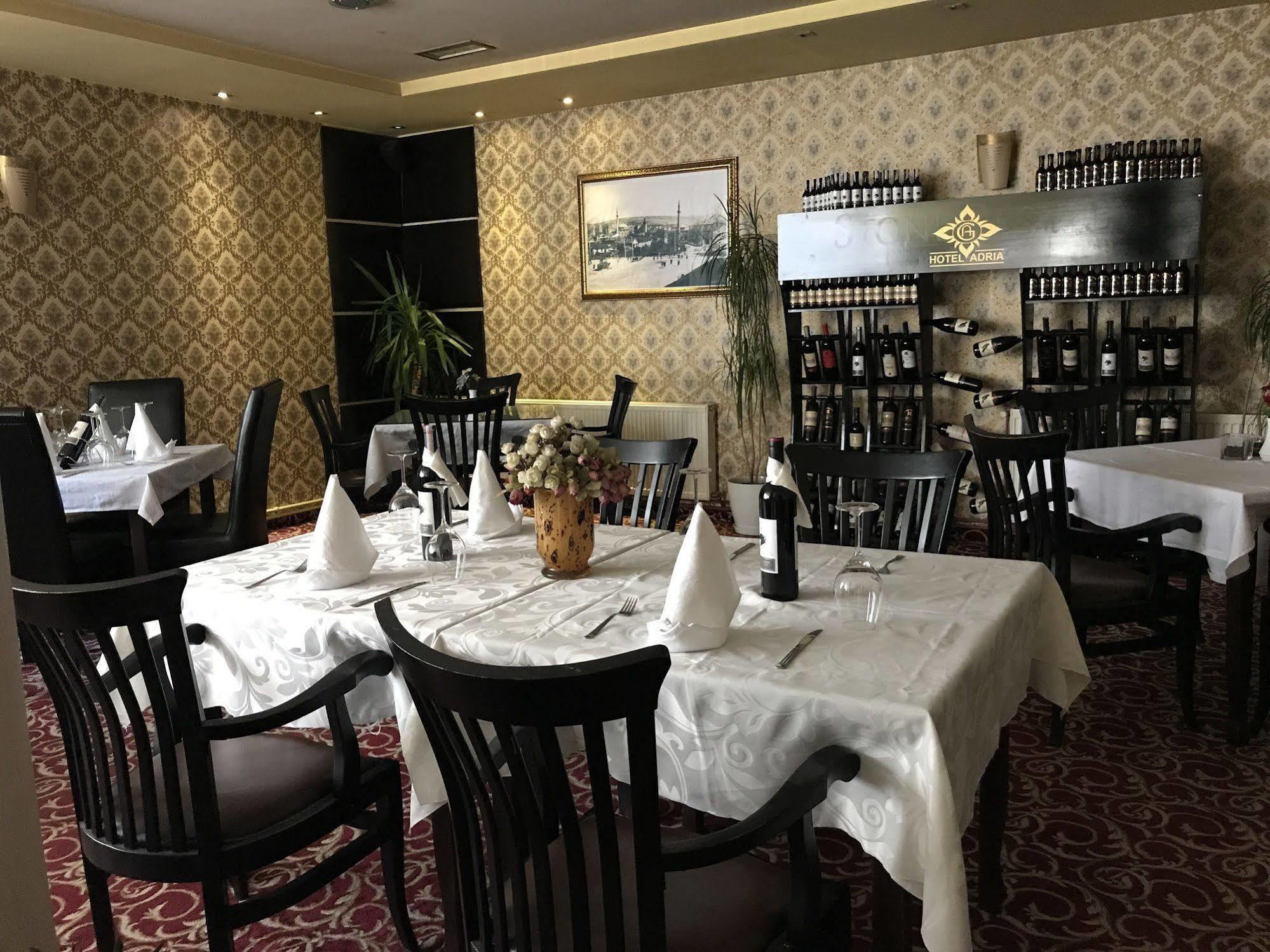 Hotel Adria Prisztina Zewnętrze zdjęcie