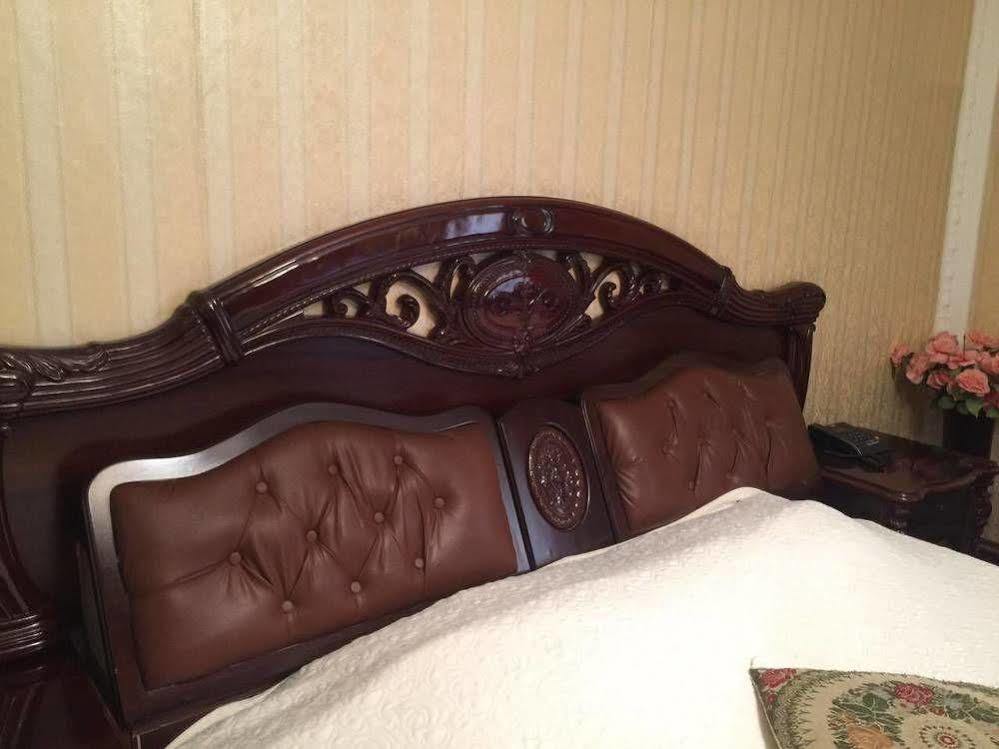 Hotel Adria Prisztina Zewnętrze zdjęcie